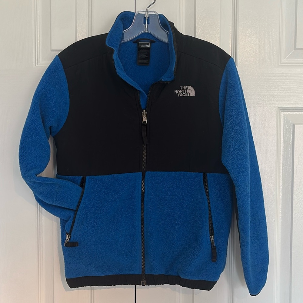 The North Face Boys 14/16 Black and Royal Blue Jacket.
